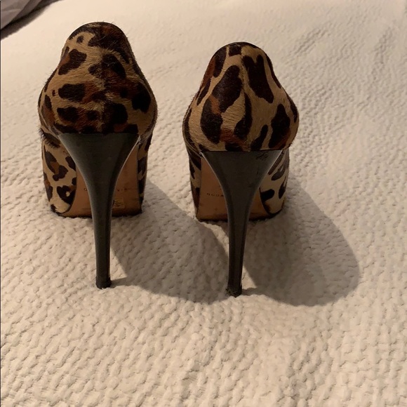 Shoes - Picture 2 of 5